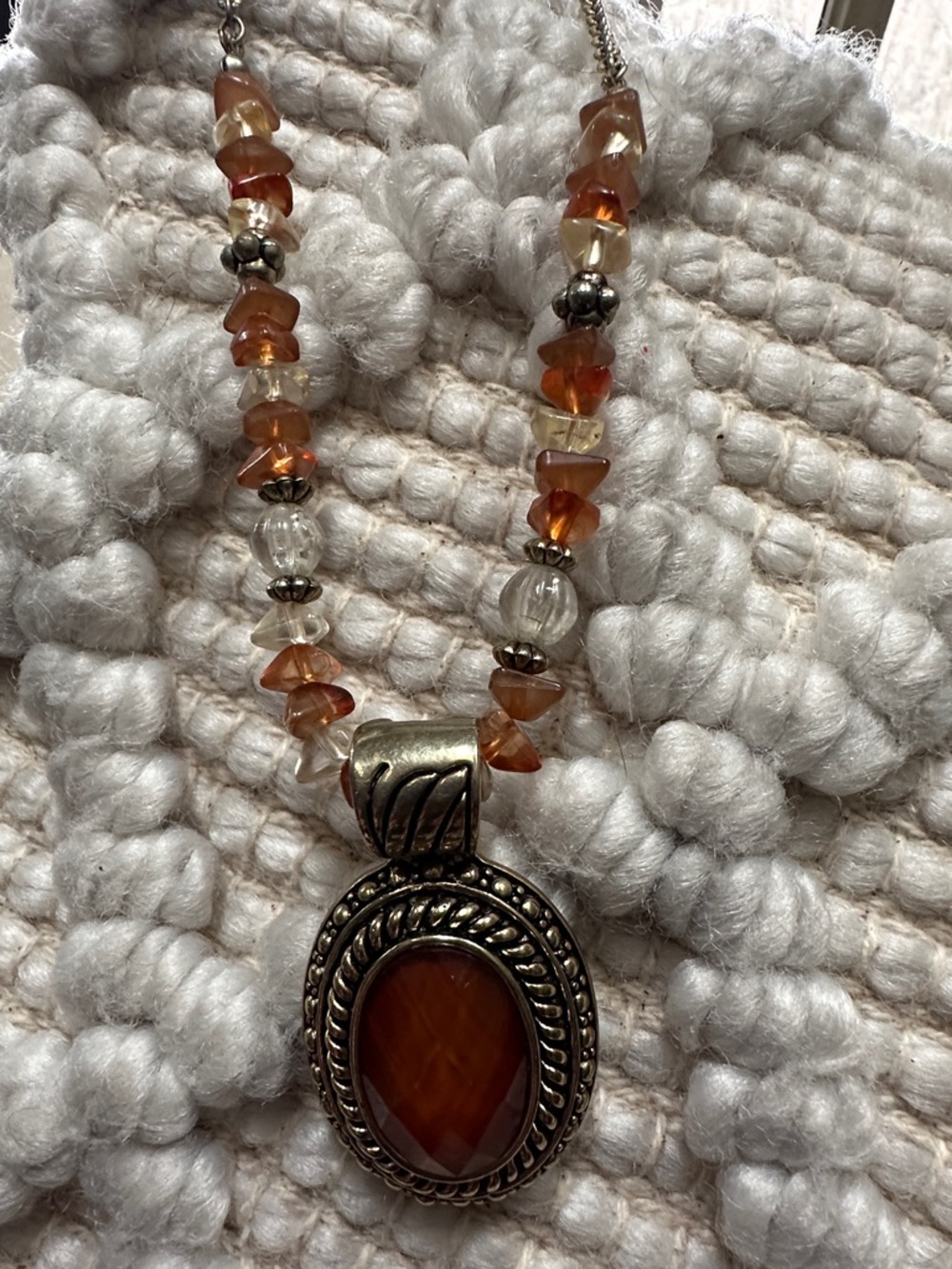 Vintage Avon Pendant Necklace - Brown/Orange